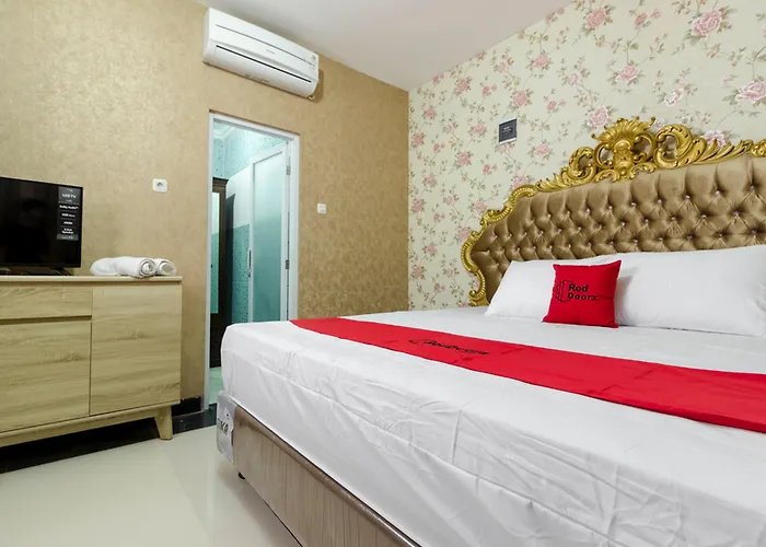 Reddoorz Plus @ Cipete Damai Jakarta